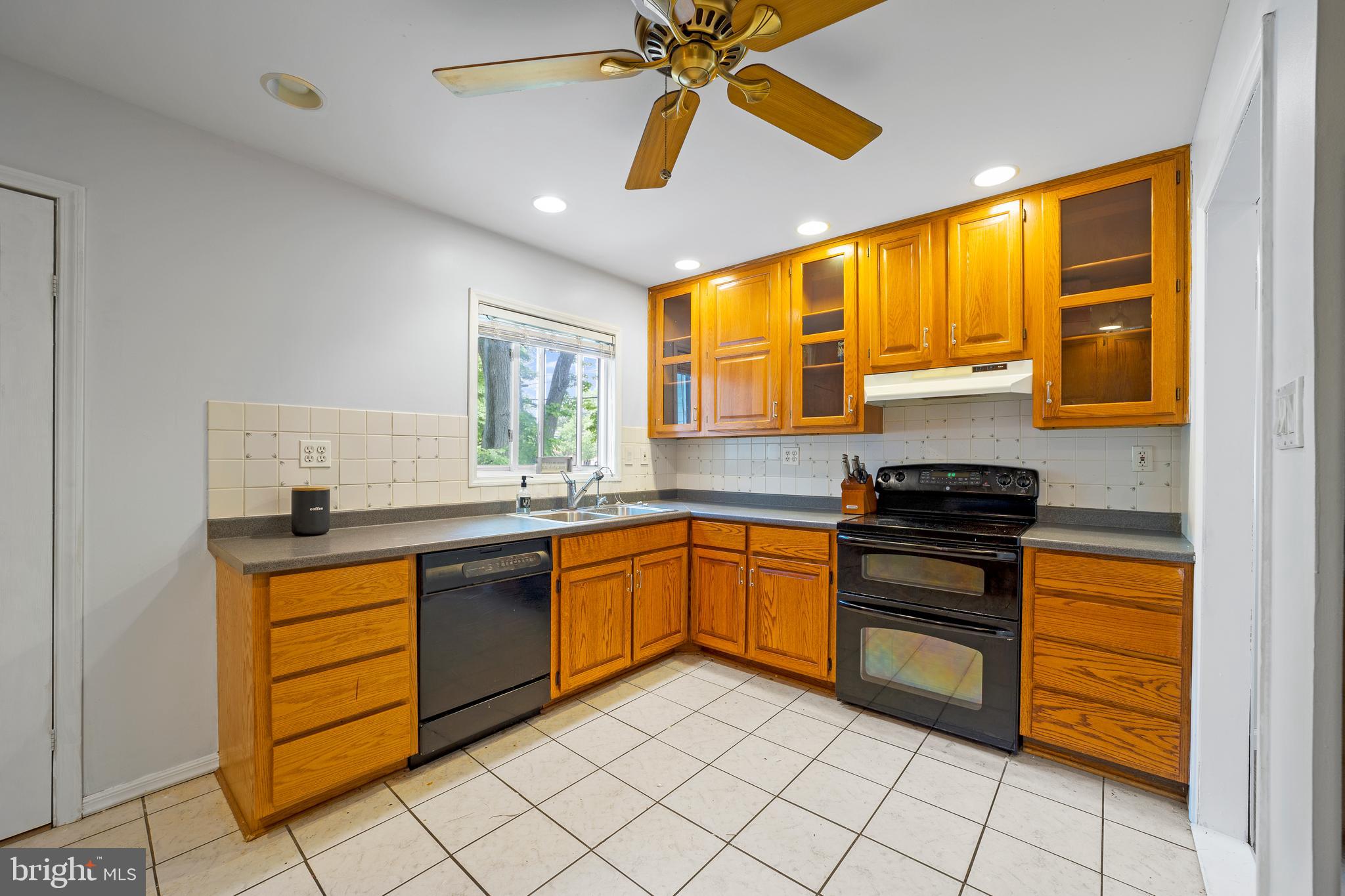 1100 Monmouth Road Eastampton, NJ 08060 - Photo 11 of 31 kitchen