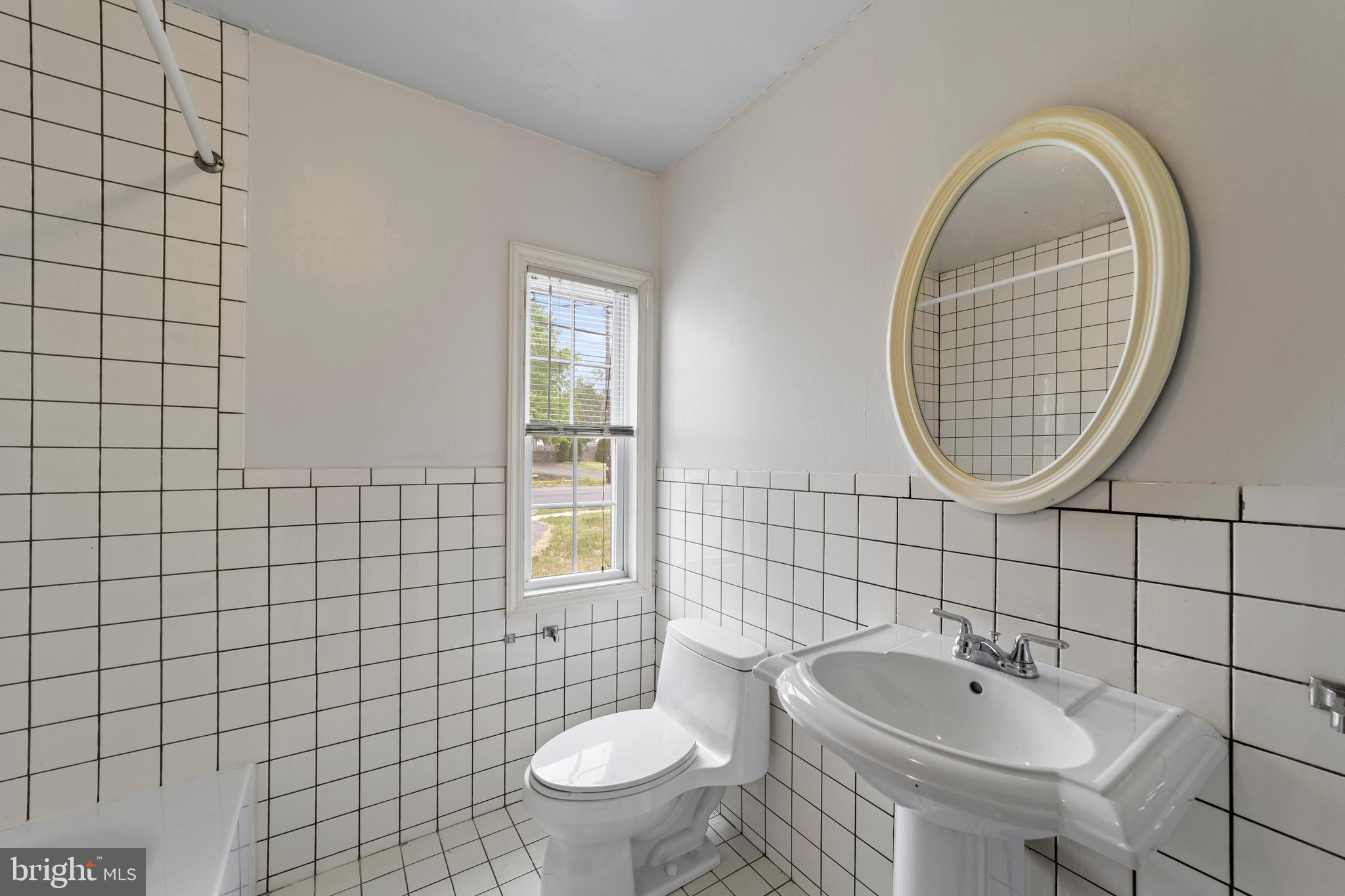 1100 Monmouth Road Eastampton, NJ 08060 - Photo 19 of 31 first floor full bath