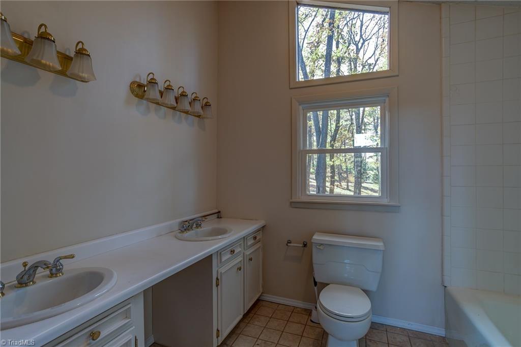 1116 Country Club Road Glade Valley, NC 28627 - Photo 13 of 26 Gallery Image 13