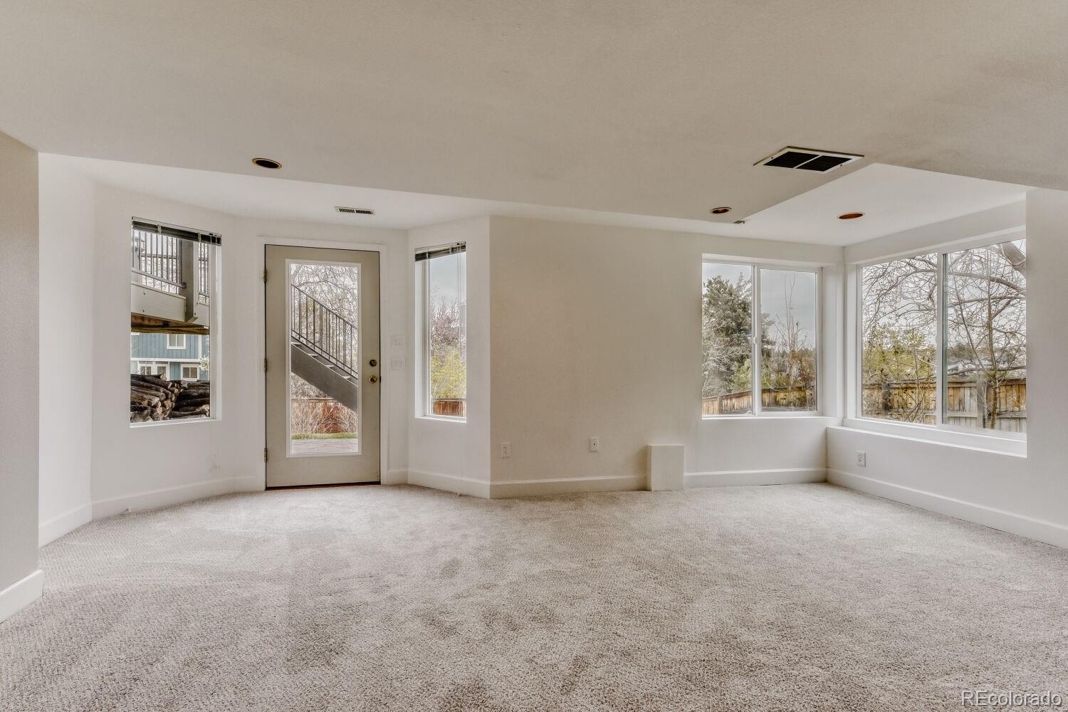 9378 Shadowglen Court Highlands Ranch, CO 80126 - Photo 18 of 30