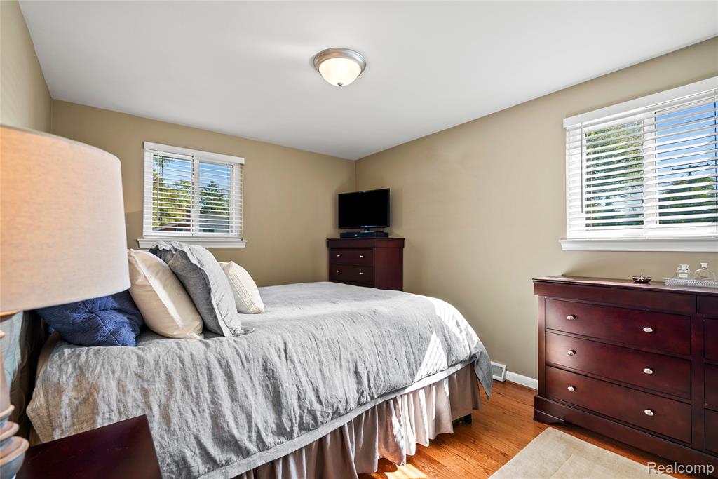 1479 North Pine Street Rochester Hills, MI 48307 - Photo 15 of 25