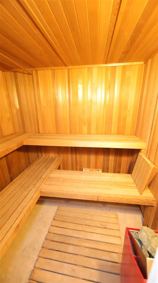 10211 East Roadstead Way Raleigh, NC 27613 - Photo 8 of 17 Steam Sauna