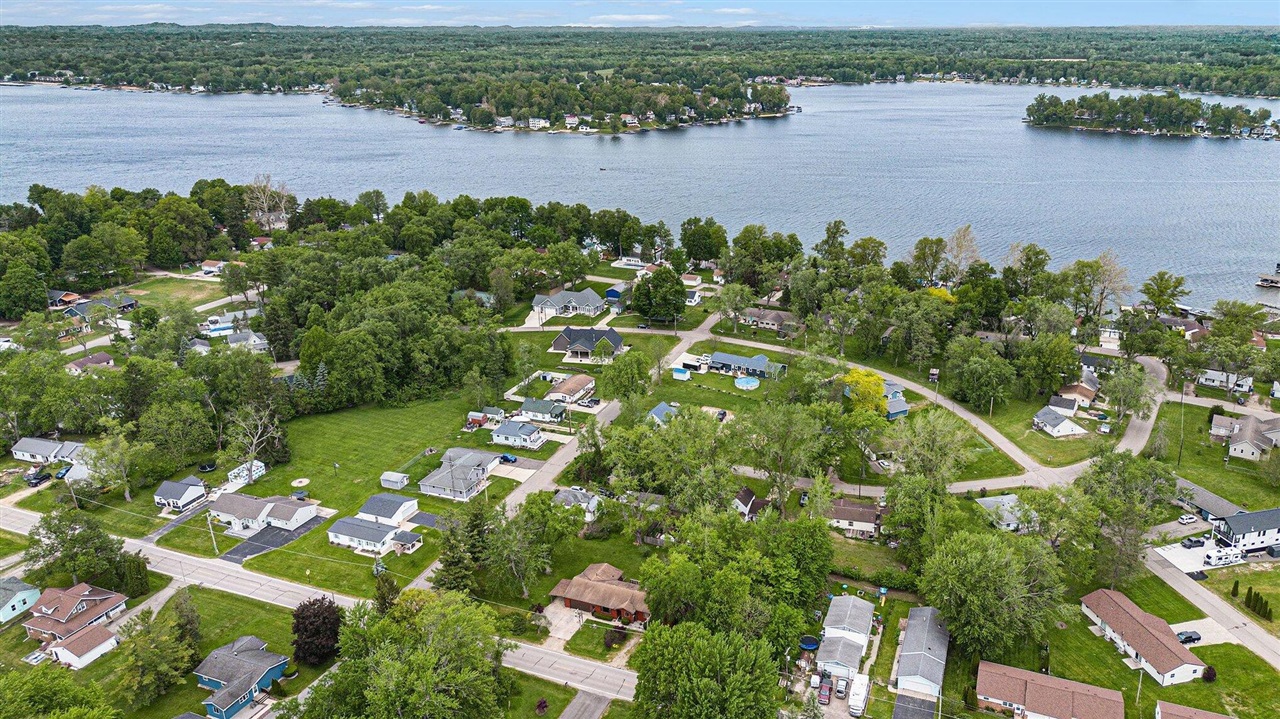 8223 Forest Beach Road Watervliet, MI 49098 - Photo 19 of 20