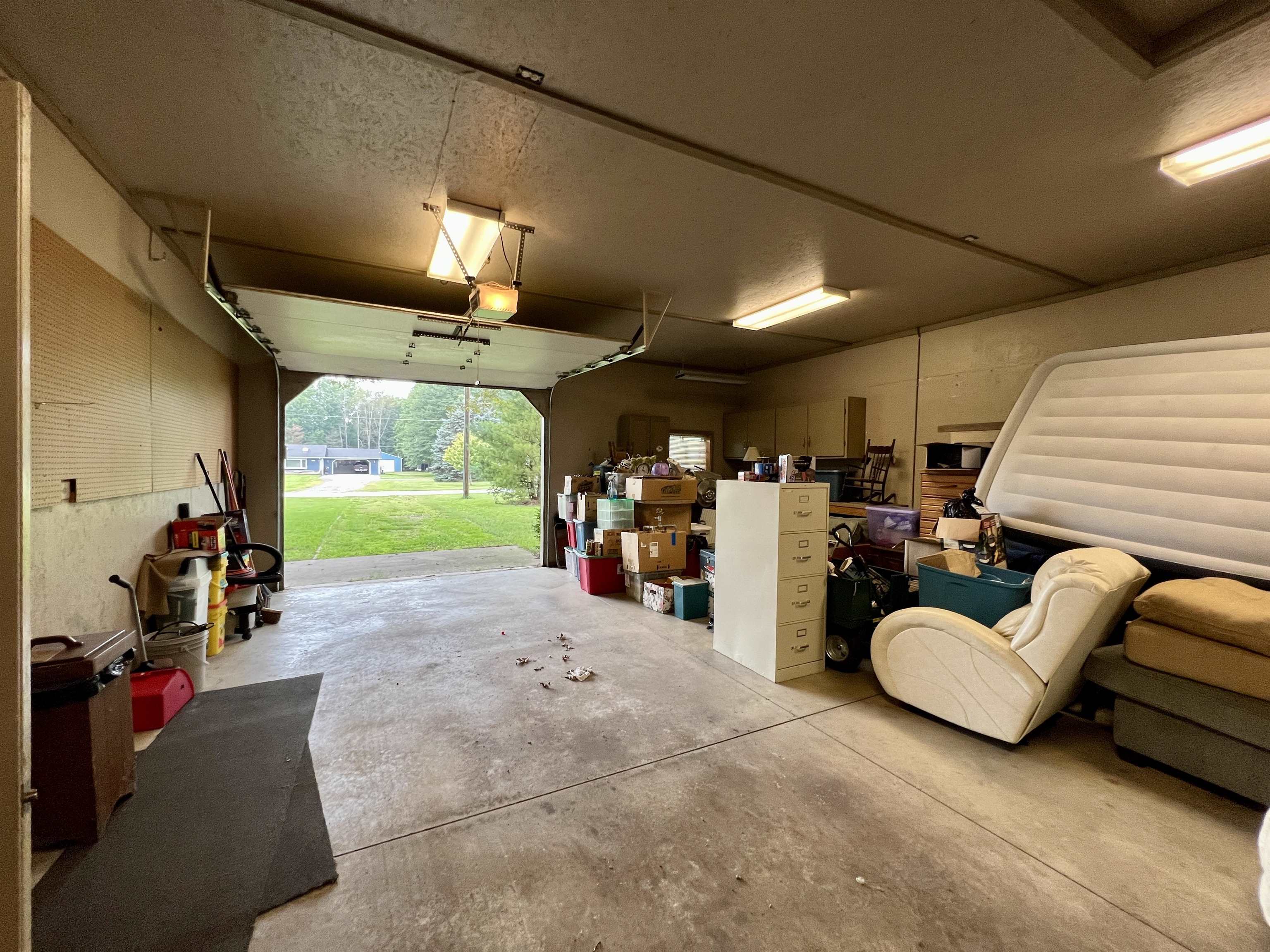 11525 Elms Road Birch Run, MI 48415 - Photo 34 of 38 50121730-34.JPG