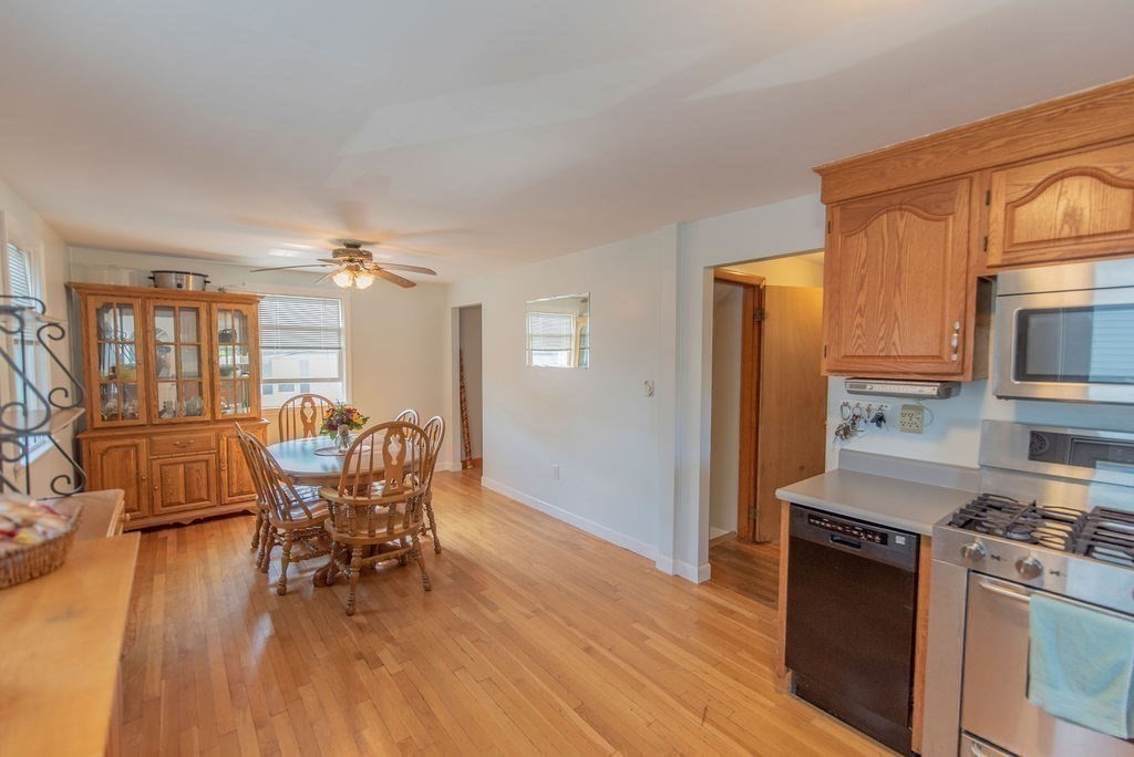 27 Glen Road Swampscott, MA 01907 - Photo 6 of 35 Gallery Image 6