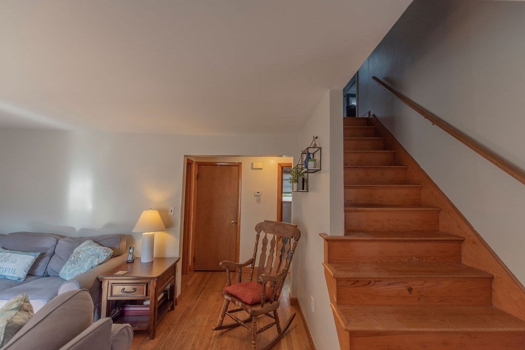 27 Glen Road Swampscott, MA 01907 - Photo 10 of 35 Gallery Image 10