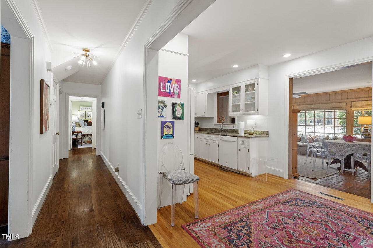 3305 Landor Road Raleigh, NC 27609 - Photo 16 of 39 3305 Landor Road_24