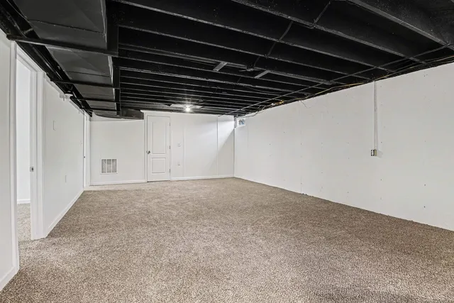 $249,900 | 211 Highway 131, White Pigeon, MI 49099