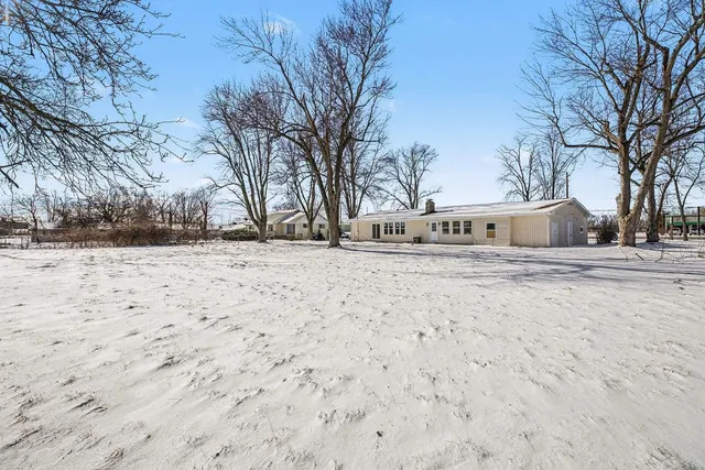 $249,900 | 211 Highway 131, White Pigeon, MI 49099