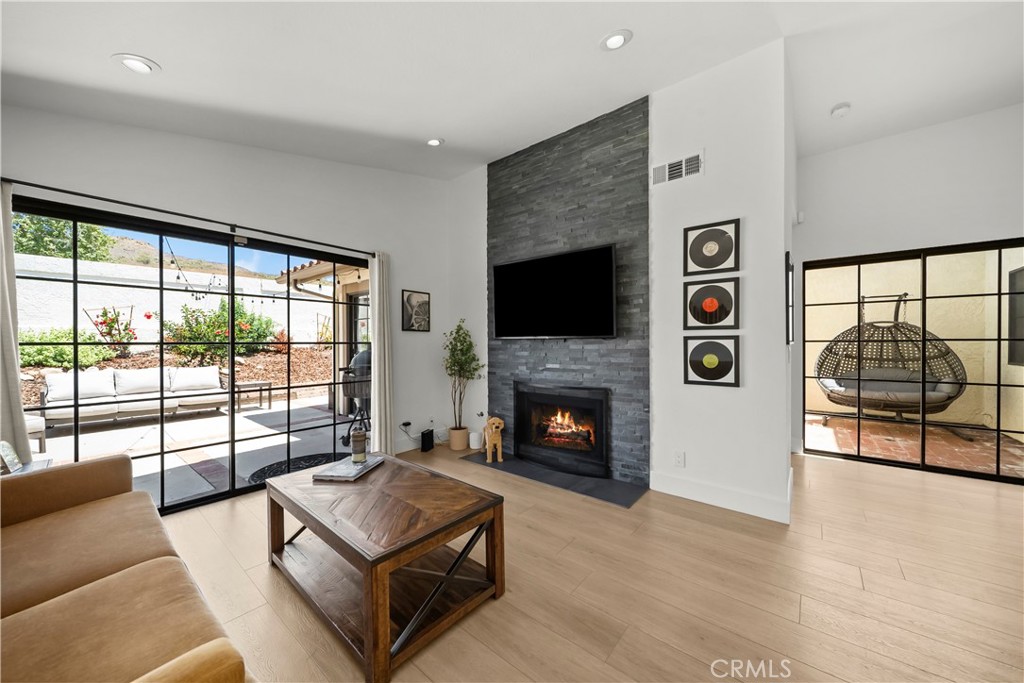 749 Congressional Road Simi Valley, CA 93065 - Photo 1 of 31