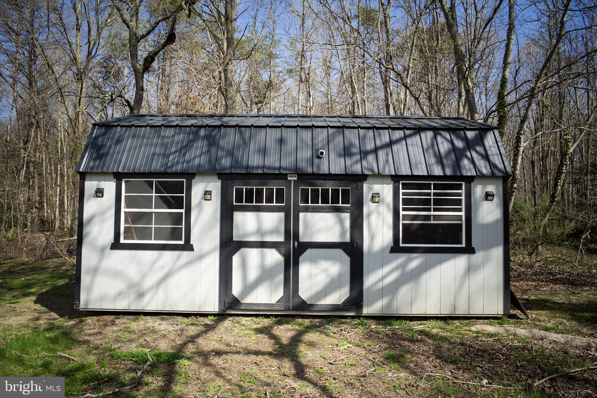 250 Shoemaker Lane Bridgeton, NJ 08302 - Photo 14 of 33 a front view of a house with garden