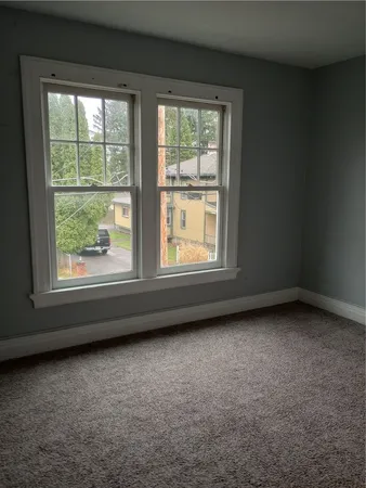 $1,100 | 364 West Gray Street, Elmira, NY 14905