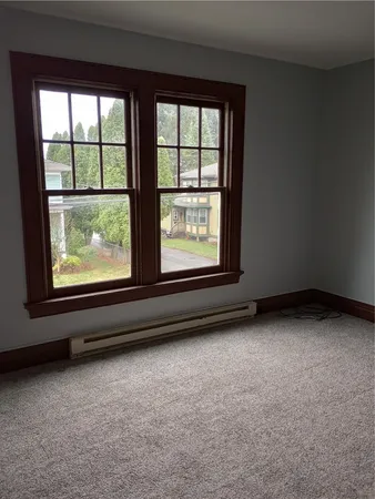 $1,100 | 364 West Gray Street, Elmira, NY 14905