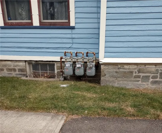 $1,100 | 364 West Gray Street, Elmira, NY 14905