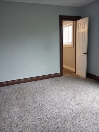 $1,100 | 364 West Gray Street, Elmira, NY 14905