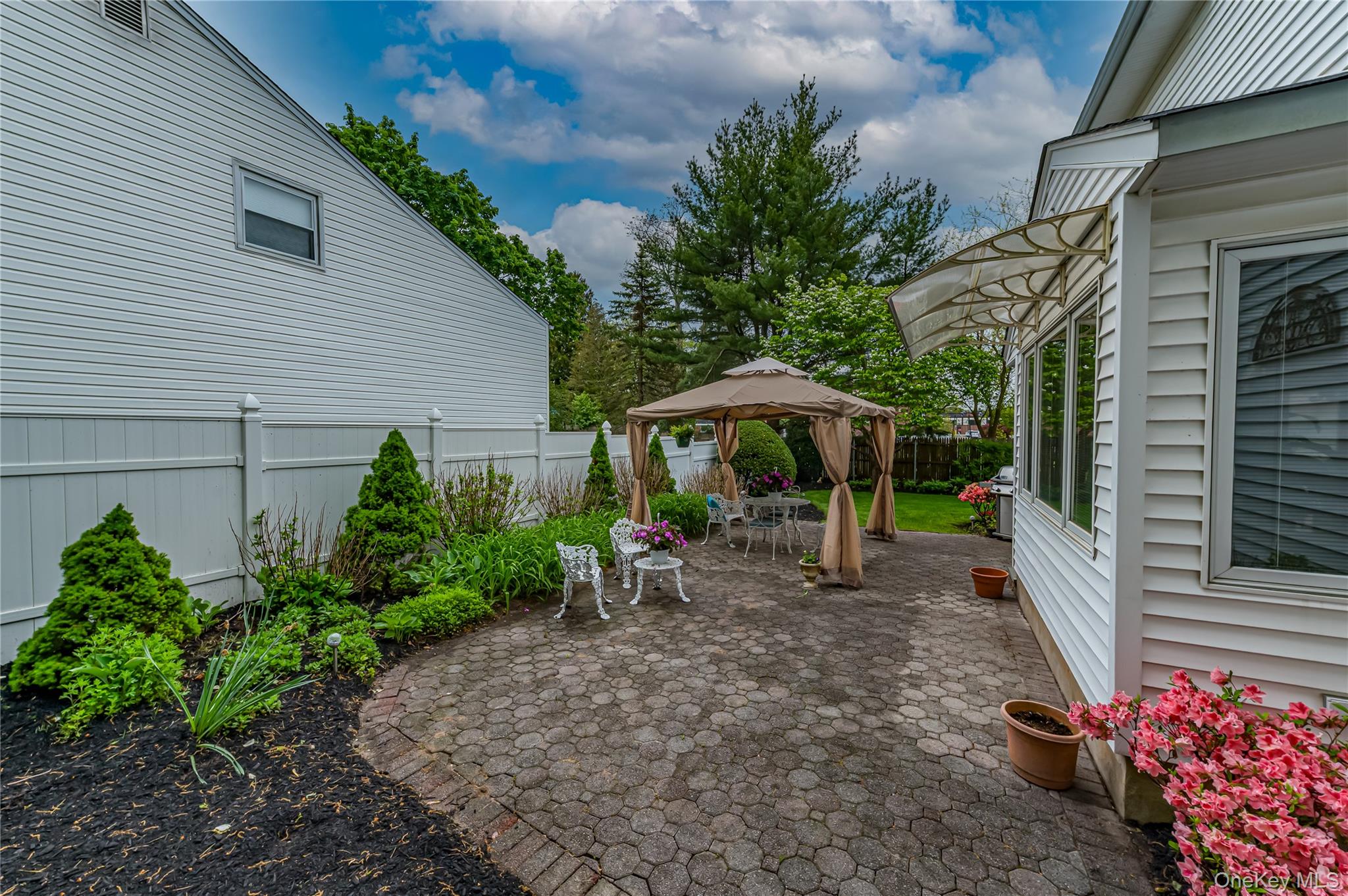 32 Dressler Road Greenlawn, NY 11740 - Photo 38 of 44