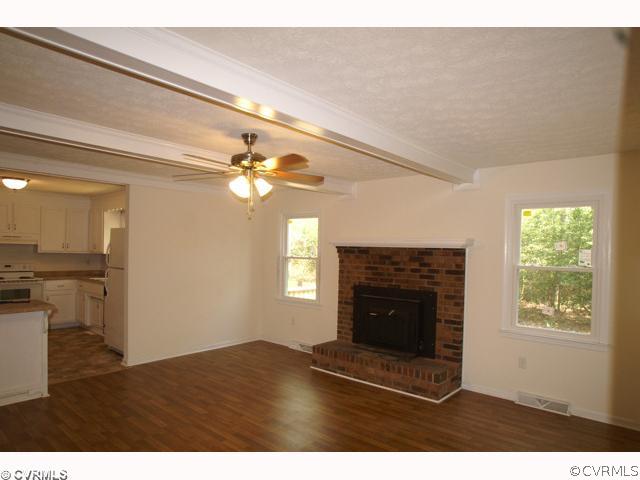 9813 Cattail Road Chesterfield, VA 23838 - Photo 4 of 8 Living Room