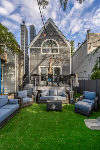 $7,000 | 1715 West Wabansia Avenue, Chicago, IL 60622