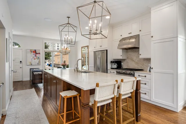 $7,000 | 1715 West Wabansia Avenue, Chicago, IL 60622