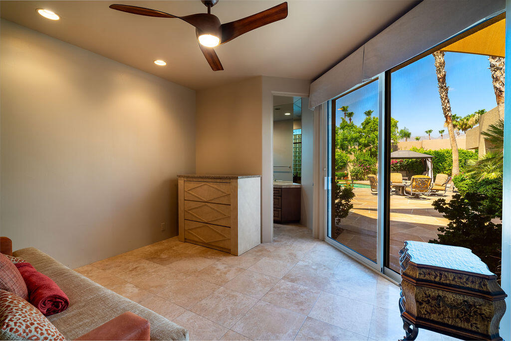 79160 Jack Rabbit Trail La Quinta, CA 92253 - Photo 27 of 48 a bedroom with a bed and a window