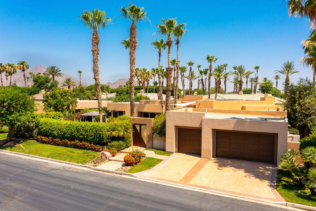 79160 Jack Rabbit Trail La Quinta, CA 92253 - Photo 3 of 48 a view of outdoor space yard and swimming pool