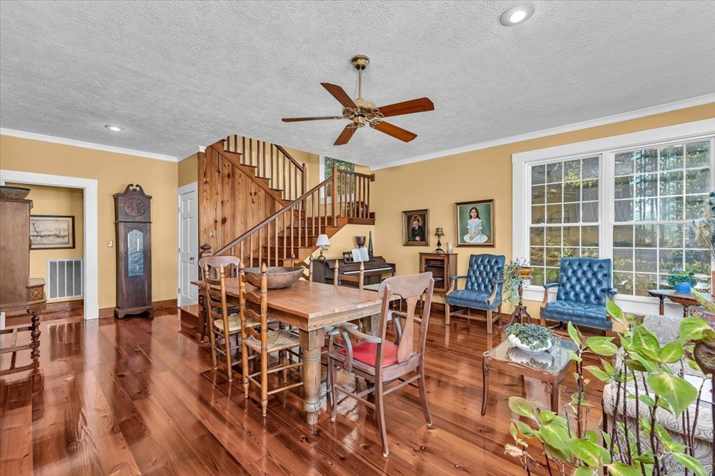 3336 Davis Bridge Road Williston, SC 29853 - Photo 4 of 60