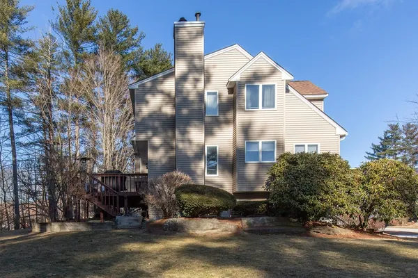 $359,900 | 15 Newell's Meadow Lane, Derry, NH 03038