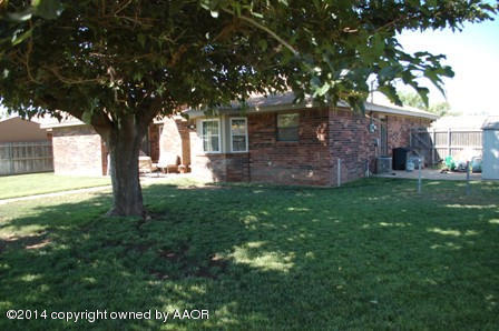8101 Marni Trail Amarillo, TX 79110 - Photo 36 of 39 a big yard with tree s