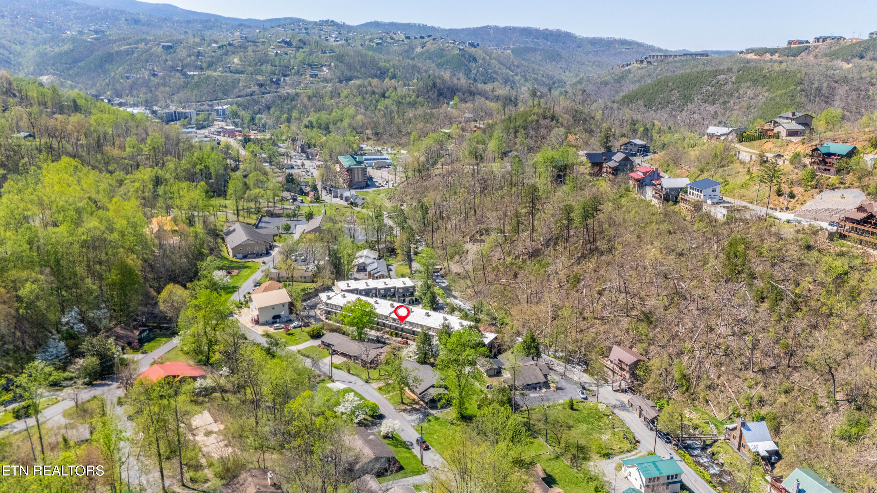 260 Roaring Fork Road, Unit 220 Gatlinburg, TN 37738 - Photo 13 of 15 DJI_20250408151146_0256_D-HDR-Edit