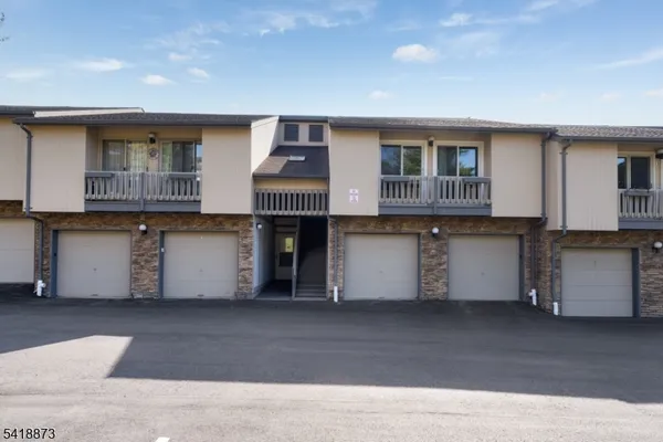 $3,100 | 11 Colton Circle, West Orange, NJ 07052