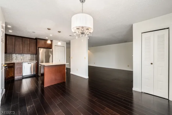 $3,100 | 11 Colton Circle, West Orange, NJ 07052