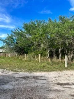 $300,000 | 130 McPherson Road, Rockport, TX 78382