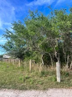 $300,000 | 130 McPherson Road, Rockport, TX 78382