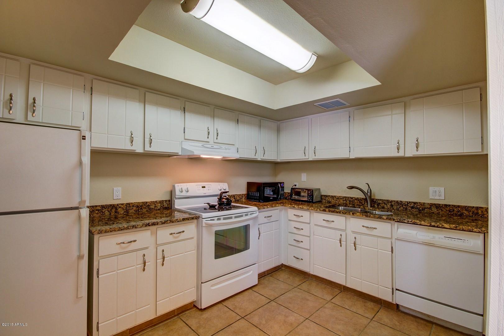 4201 East Camelback Road, Unit 72 Phoenix, AZ 85018 - Photo 17 of 33 Camelback (23)