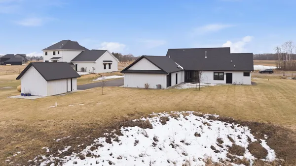 $899,900 | 504 Northern Mdws Lane, Sartell, MN 56377