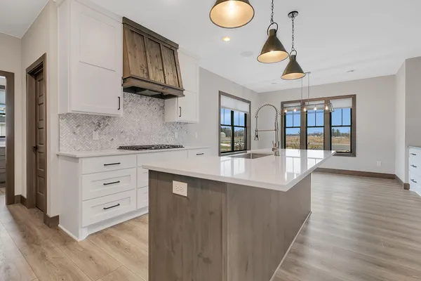 $899,900 | 504 Northern Mdws Lane, Sartell, MN 56377