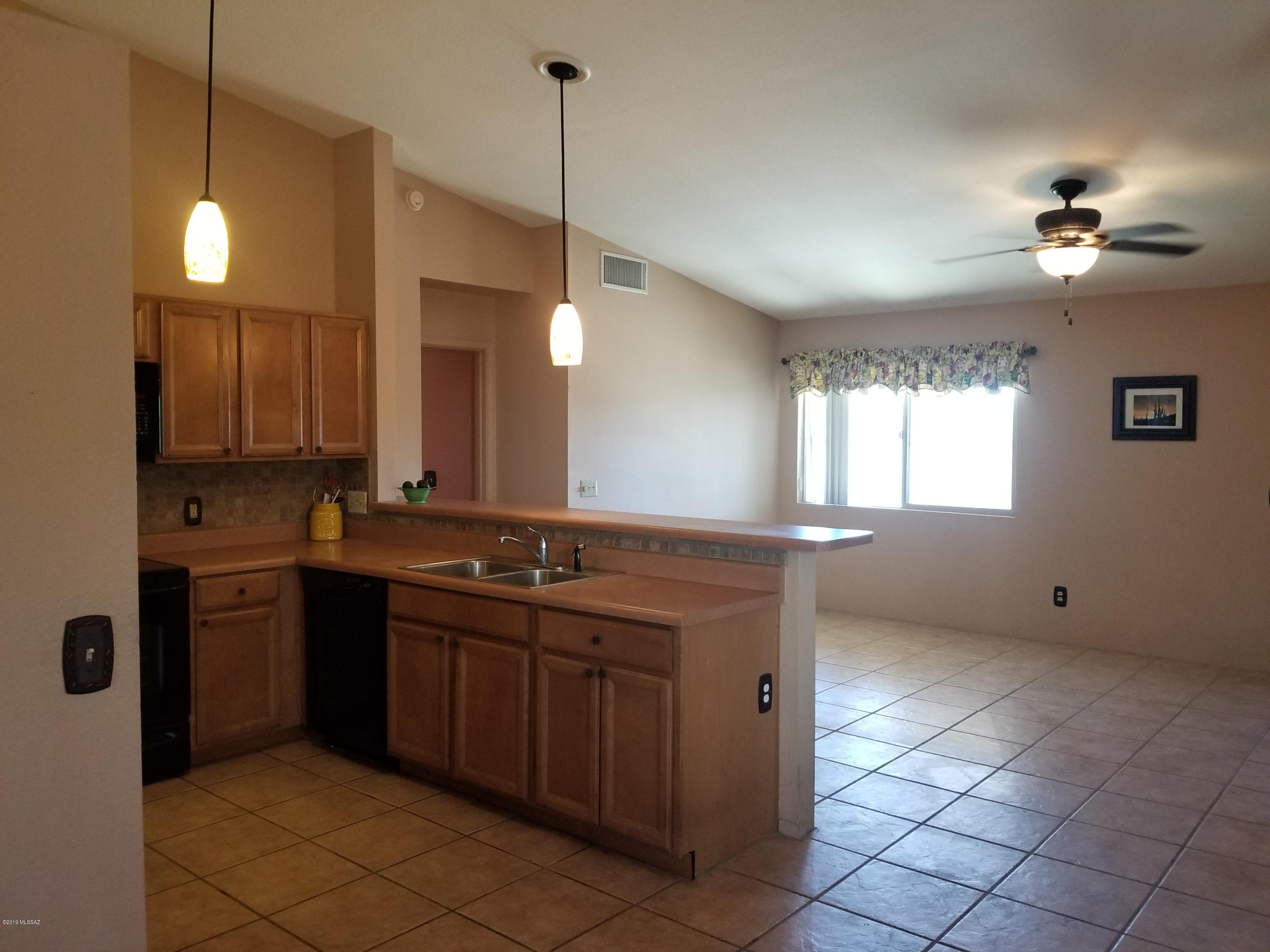 2733 West Sunset Road Tucson, AZ 85741 - Photo 8 of 21