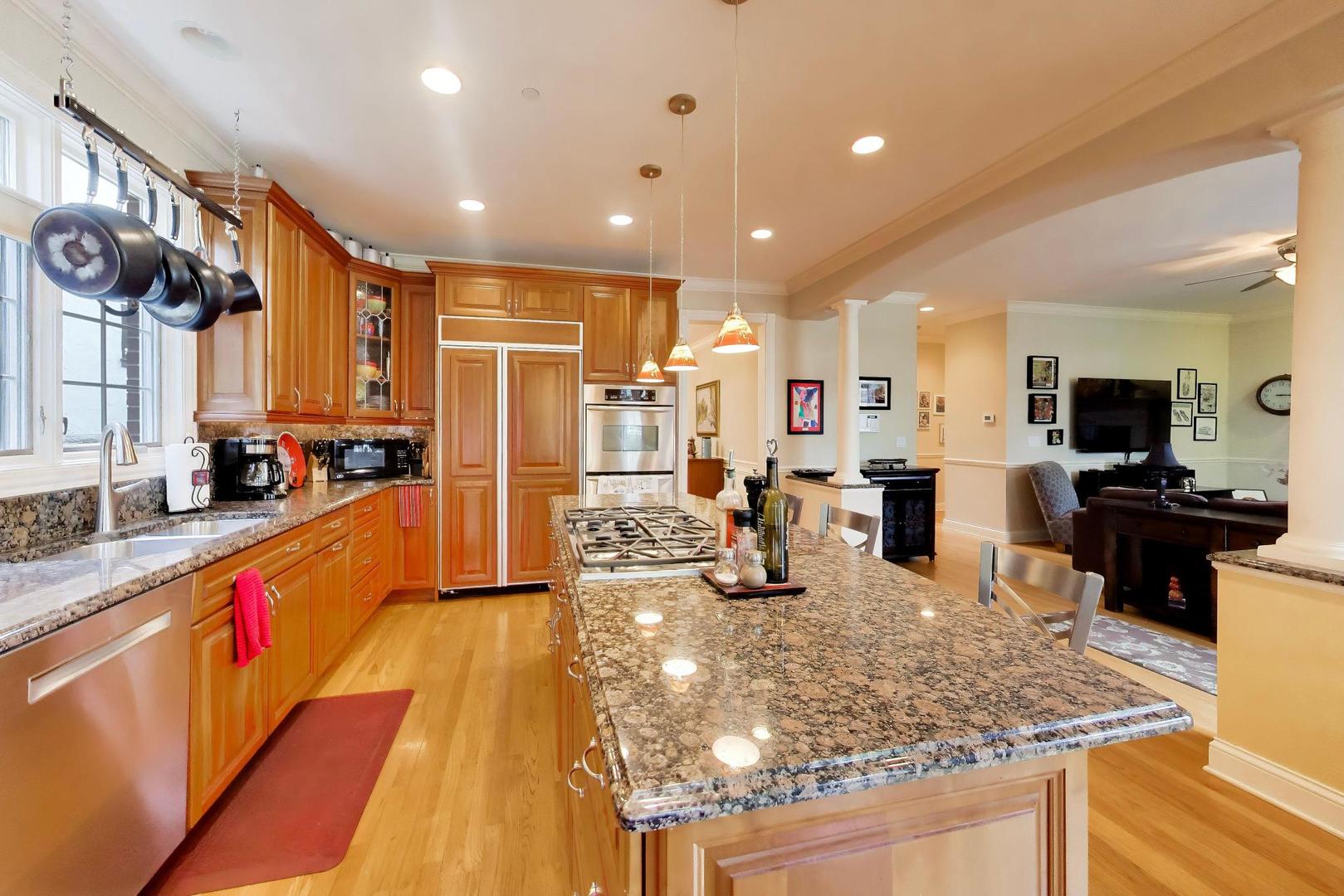 327 South Knight Avenue Park Ridge, IL 60068 - Photo 12 of 40