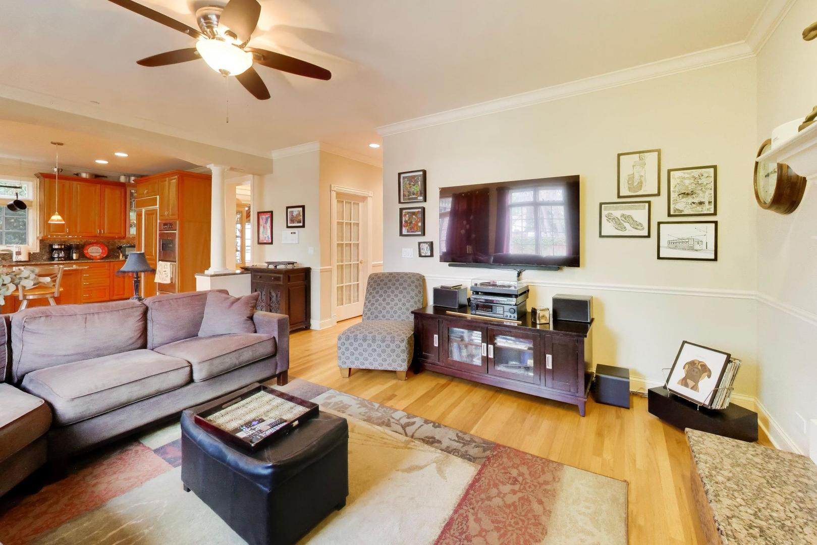327 South Knight Avenue Park Ridge, IL 60068 - Photo 15 of 40