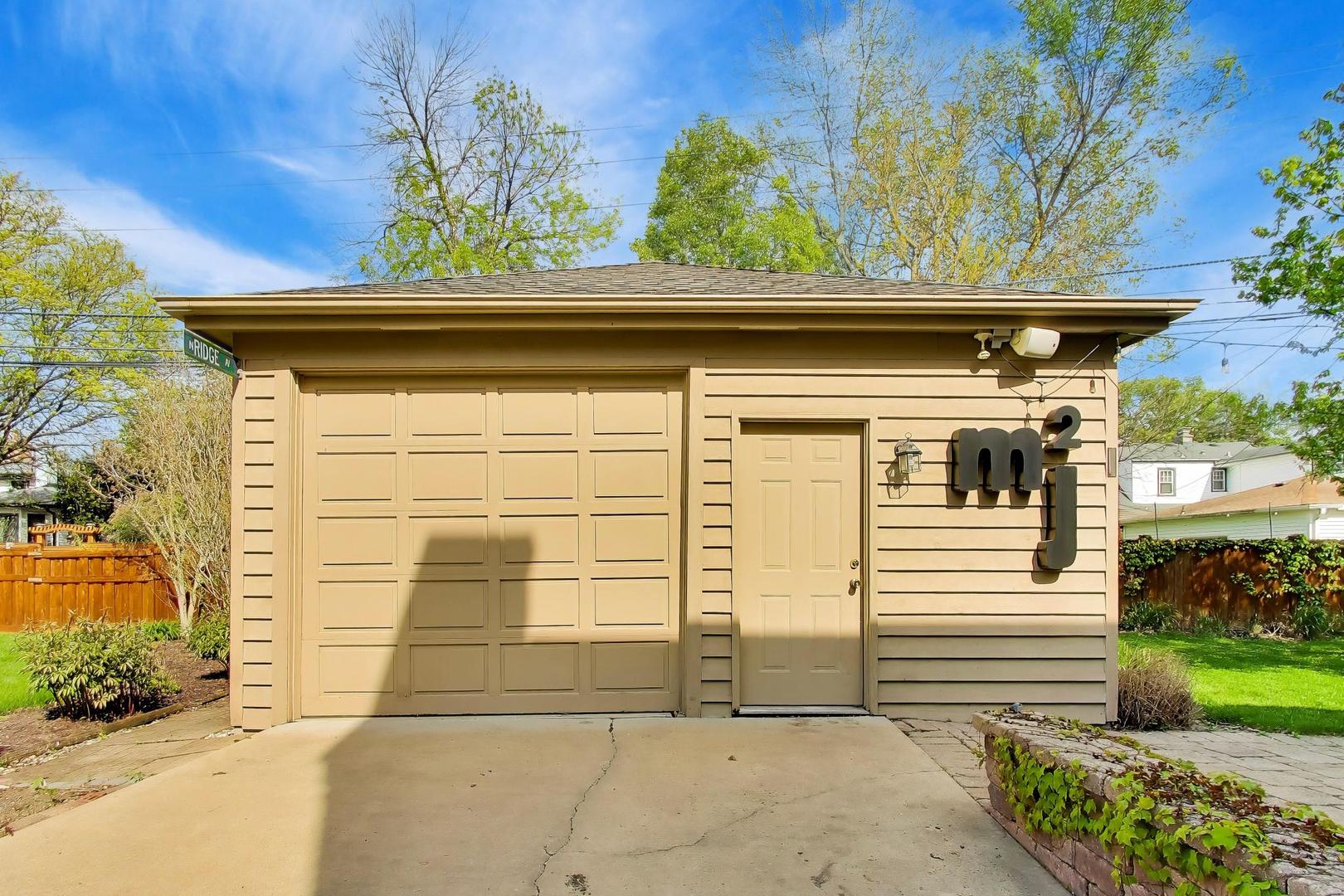 327 South Knight Avenue Park Ridge, IL 60068 - Photo 35 of 40