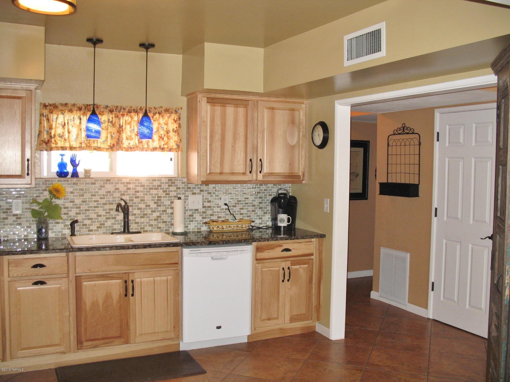 4820 East Fort Lowell Road, Unit A Tucson, AZ 85712 - Photo 3 of 28