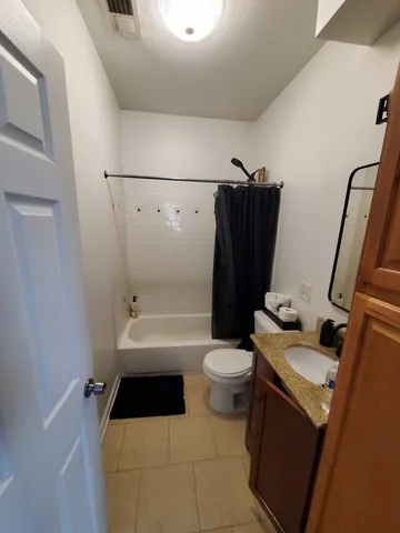 $2,800 | 2014 West Superior Street, Unit 2, Chicago, IL 60612