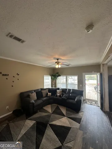 $199,900 | 196 Dogwood Lane, Woodbury, GA 30293