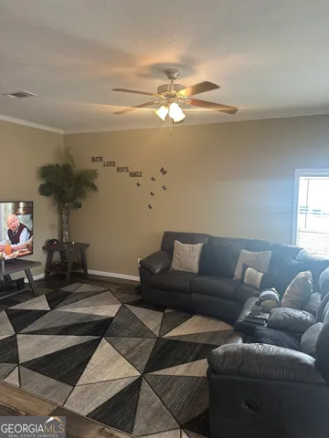 $199,900 | 196 Dogwood Lane, Woodbury, GA 30293