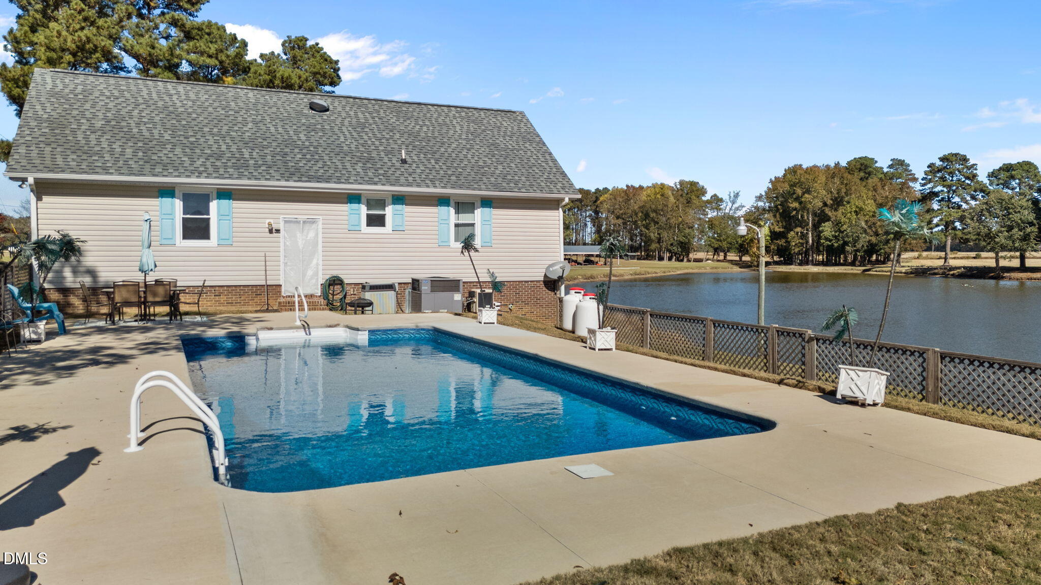368 Hooks Road Fremont, NC 27830 - Photo 13 of 66 13-web-or-mls-DJI_20251023141725_0300_D