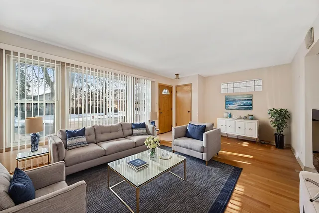 $379,900 | 7230 West Greenleaf Avenue, Chicago, IL 60631