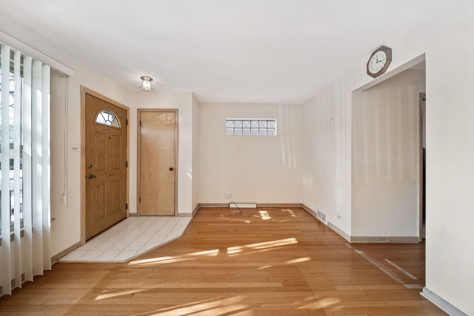 7230 West Greenleaf Avenue Chicago, IL 60631 - Photo 5 of 20