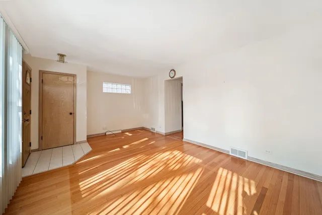 $379,900 | 7230 West Greenleaf Avenue, Chicago, IL 60631