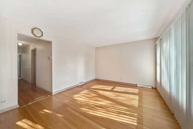 $379,900 | 7230 West Greenleaf Avenue, Chicago, IL 60631