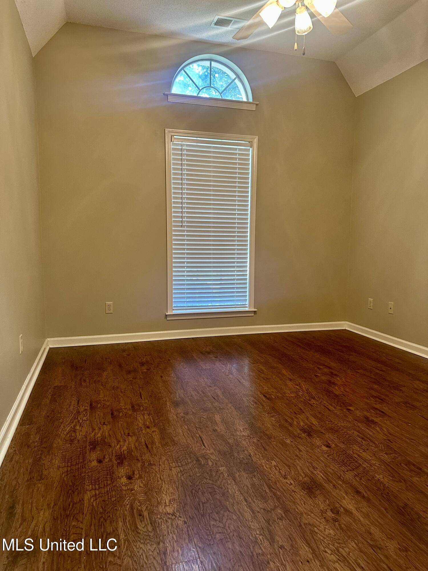 814 Byhalia Road Hernando, MS 38632 - Photo 8 of 11 IMG_2122